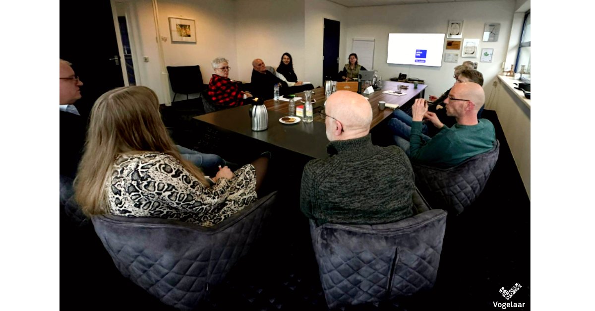 Afgelopen week is Nicole de Boer van #PostNL bij ons langs gekomen. Wij zijn helemaal up-to-date over alle ins- en outs van #post en #Direct Mail.  Ook geïnteresseerd in; de ideale #vormgeving, welke kenmerken voor het beste resultaat zorgen, de combinatie is met andere media?