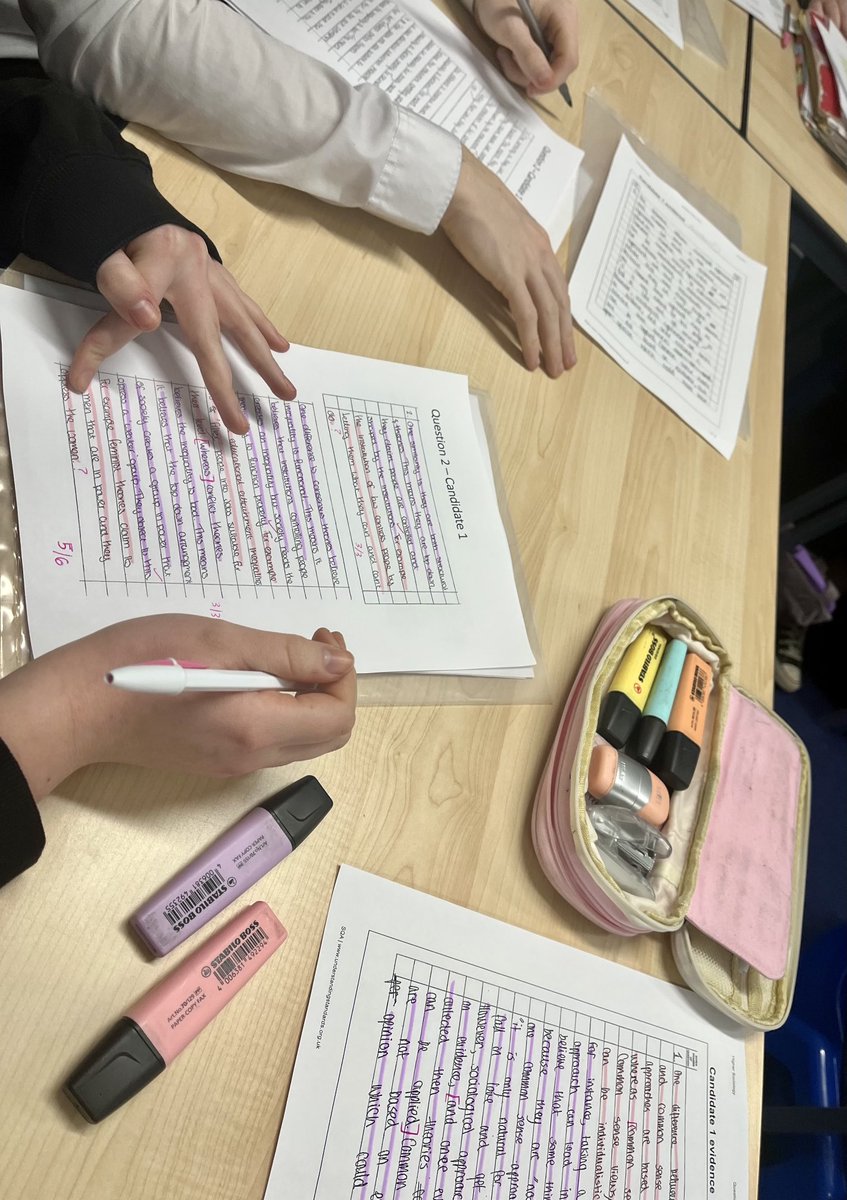 I do, we do, you do Ms Rogers higher sociology ⁦<a href="/Madrascollege/">Madras College</a>⁩ ⁦<a href="/sqanews/">Qualifications Scotland</a>⁩ understanding standards ⁦<a href="/osirisedu/">Osiris Educational</a>⁩ #oti #feedback play the examiner online timer ⏱🙌🏻💕 incremental gains through self &amp; peer assessment