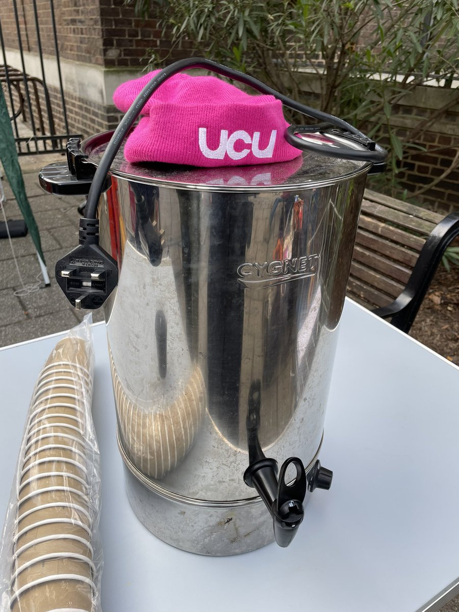 SOAS UCU tweet media