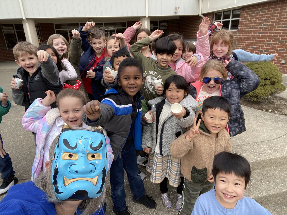 frysensei's tweet photo. @EES_Mustangs having fun throwing beans at the oni to get rid of bad luck!everyone loves a spring tradition like that! #setsubun @EES_Morris1st https://t.co/f9JDoeY1FG