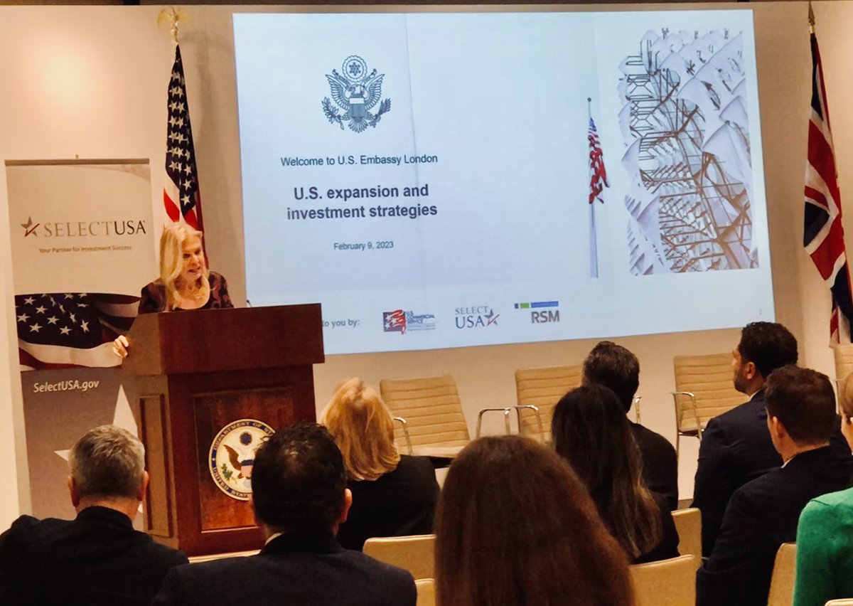 🇺🇸 Ambassador Jane Hartley providing opening remarks before the deep dive begins! Next up: How 🇺🇸 gov’t policies and Green Energy provide opportunities for 🇬🇧 businesses.  #FDIinUSA #businessexpansion #SelectUSASummit #RSM