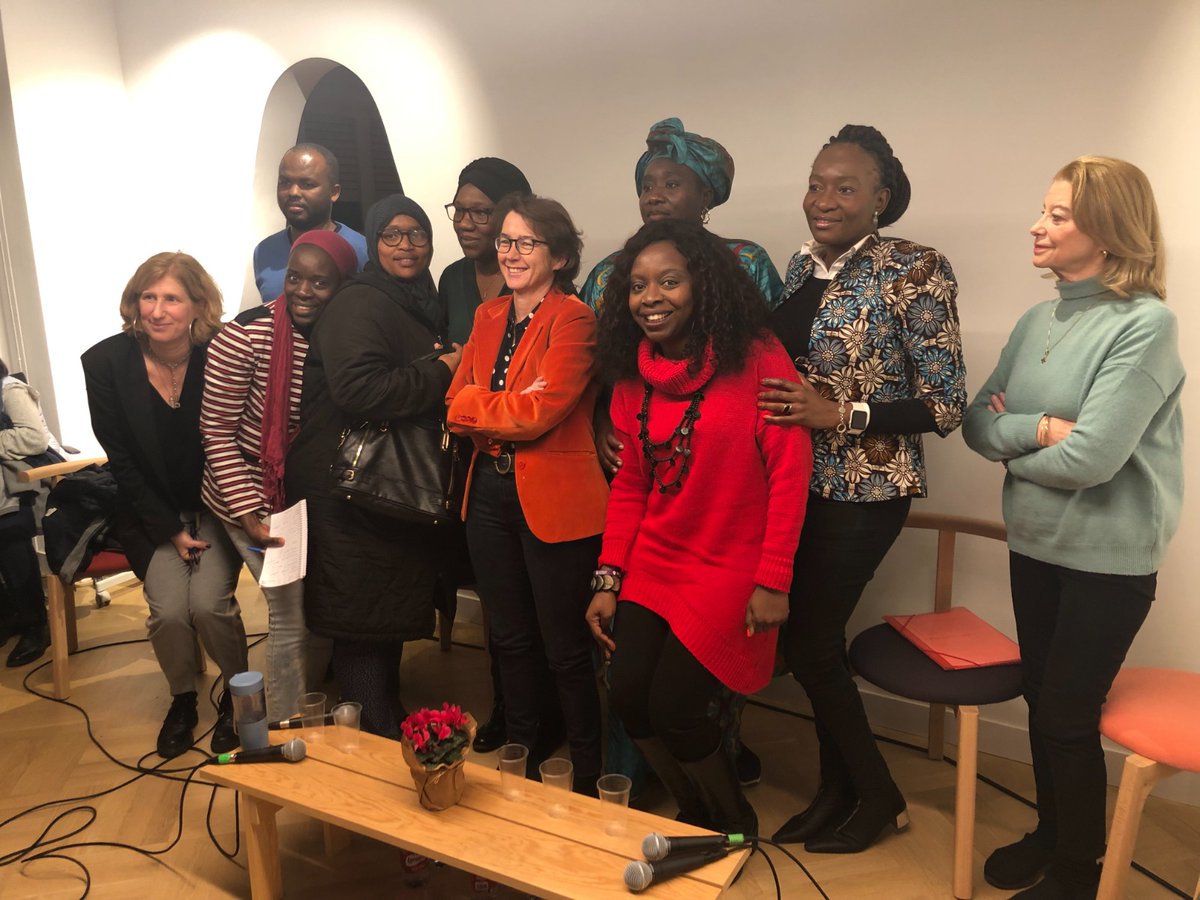 KaribuAsoc's tweet photo. Gracias de💛a todos los asistentes y ponentes del encuentro ´Tolerancia Cero a las Violencias y Malos Tratos contra las Mujeres Migrantes Africanas´ organizada ayer 8 feb por #asociacionkaribu en #Fonte #Cirat 
Aplaudimos los valientes testimonios compartidos  👏🏾👏🏾👏🏿
 #libresmgf https://t.co/jdFElfCwUf