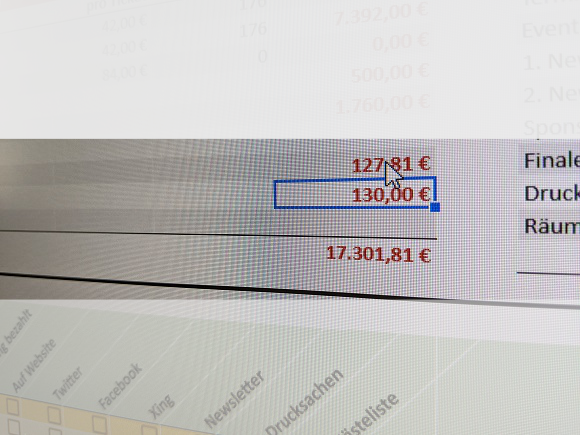 Wir nutzen einen unserer 4 Photo Tweets heute mit einem Aufruf an Dich: Die Inflation macht nicht halt vor dem #bcruhr14. Wir tun alles Mögliche, aber diese Lücke ist nur mit Deiner Hilfe bei der Suche nach Sponsoren (bevorzugt Premium) zu stemmen. #inecht