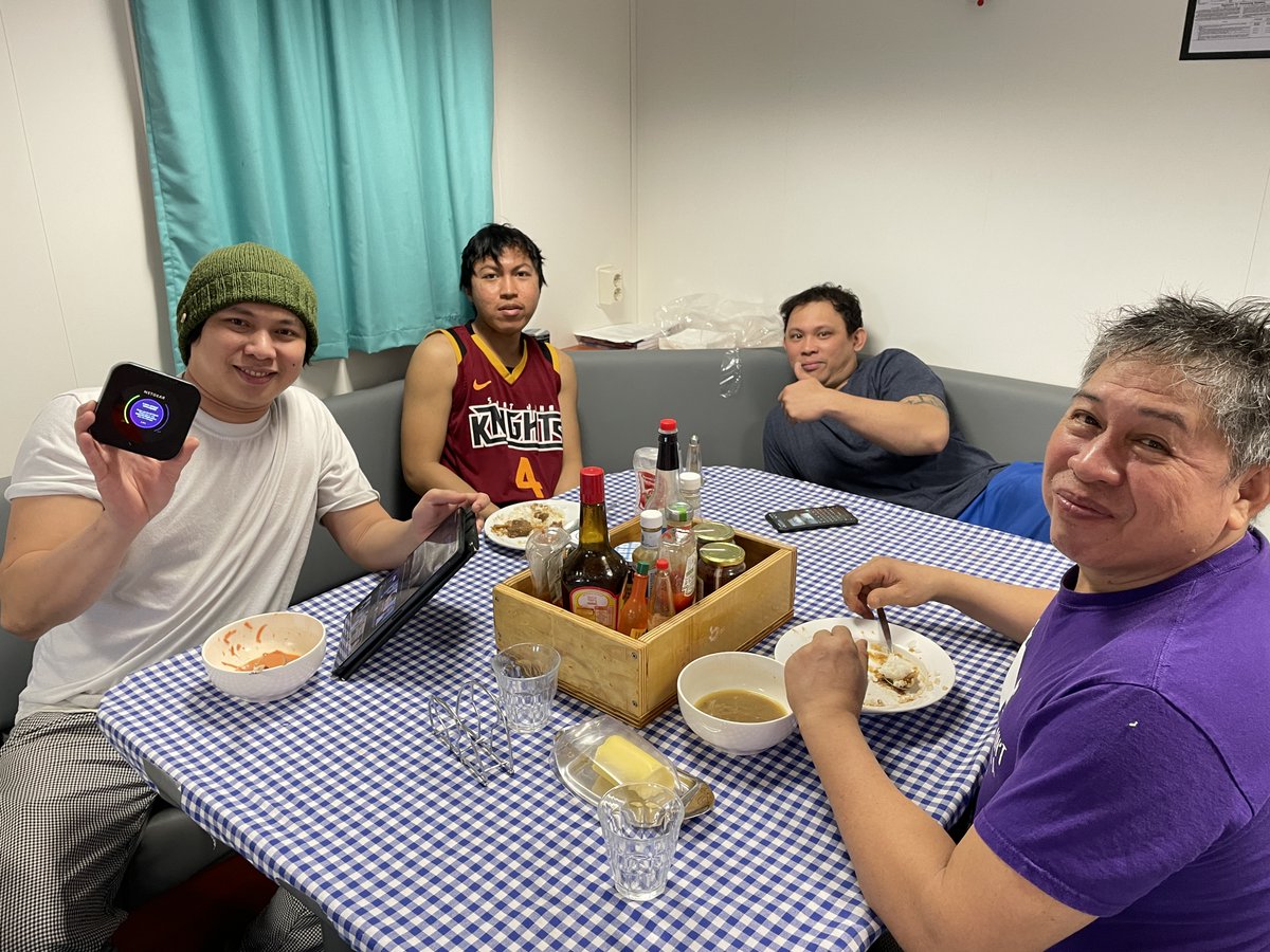 MNWBUK's tweet image. Keeping in touch with loved ones ♥️

@StellaMarisOrg port chaplain Julian Wong paid a visit to the Arklow Artist at Ipswich Port to deliver a MiFi unit for the #seafarers on board.

"It is very satisfying to see them benefitting from the unit," says Julian 👊