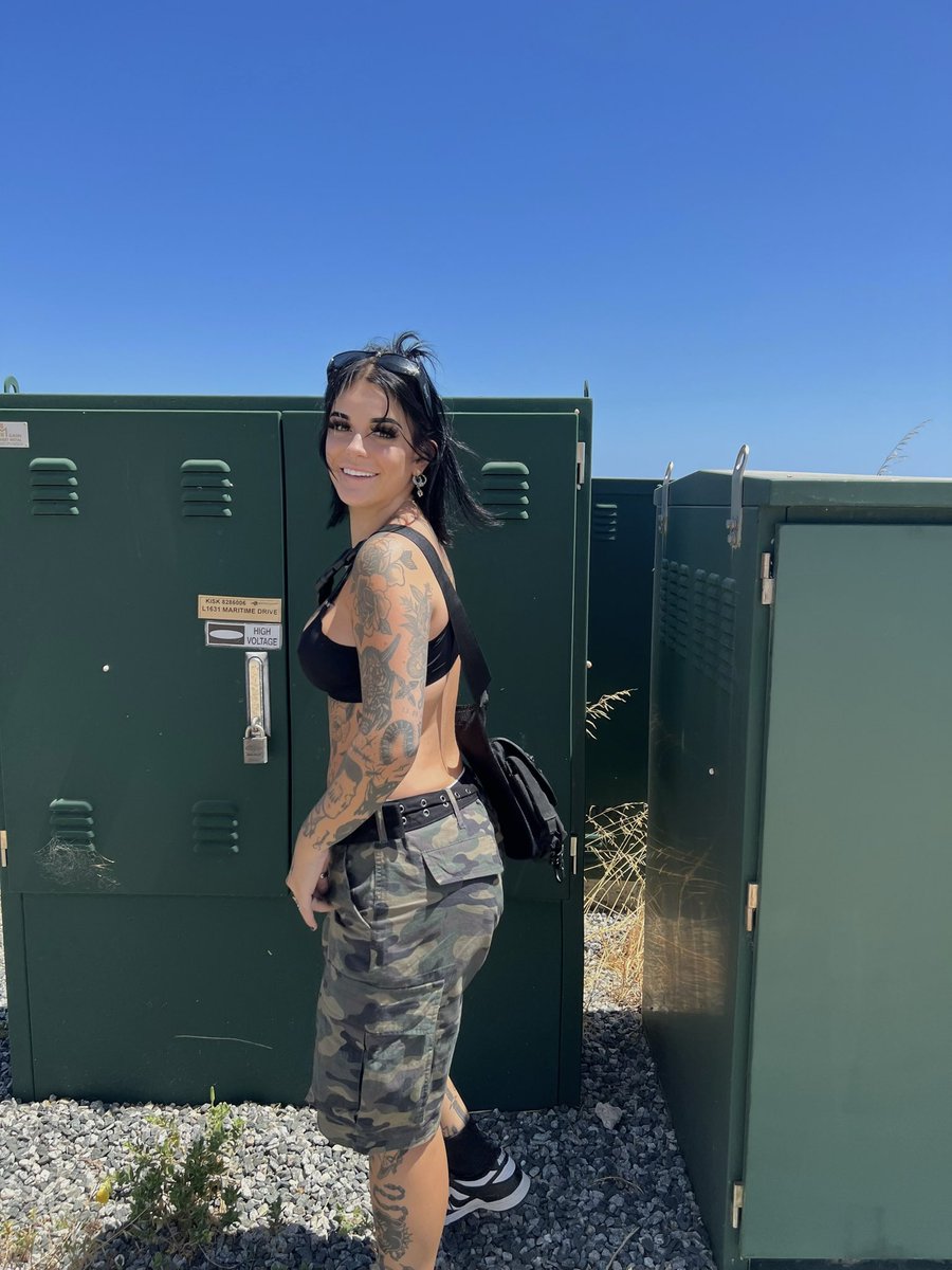 Paige 🖤 tweet media