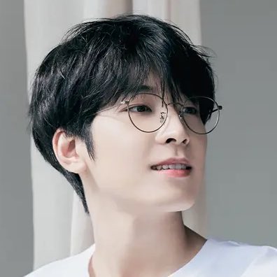 에바 ..
이거씹에바
