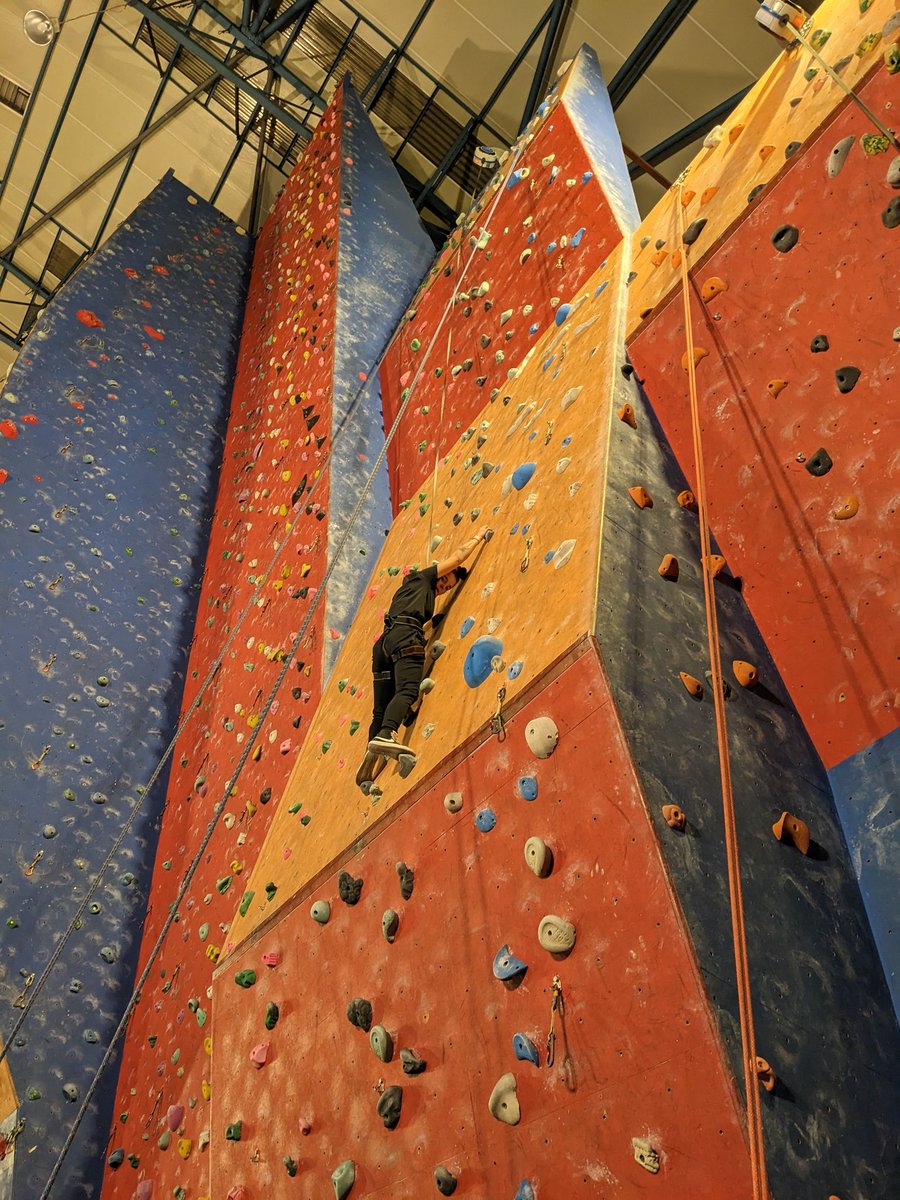 HCFEAdvisers's tweet photo. The Student Council had a taster enrichment session, rock climbing with @GavHcfe and had a brilliant time! @hartlepoolfe #learnervoice #studentcouncil https://t.co/vzlt6xFqEy