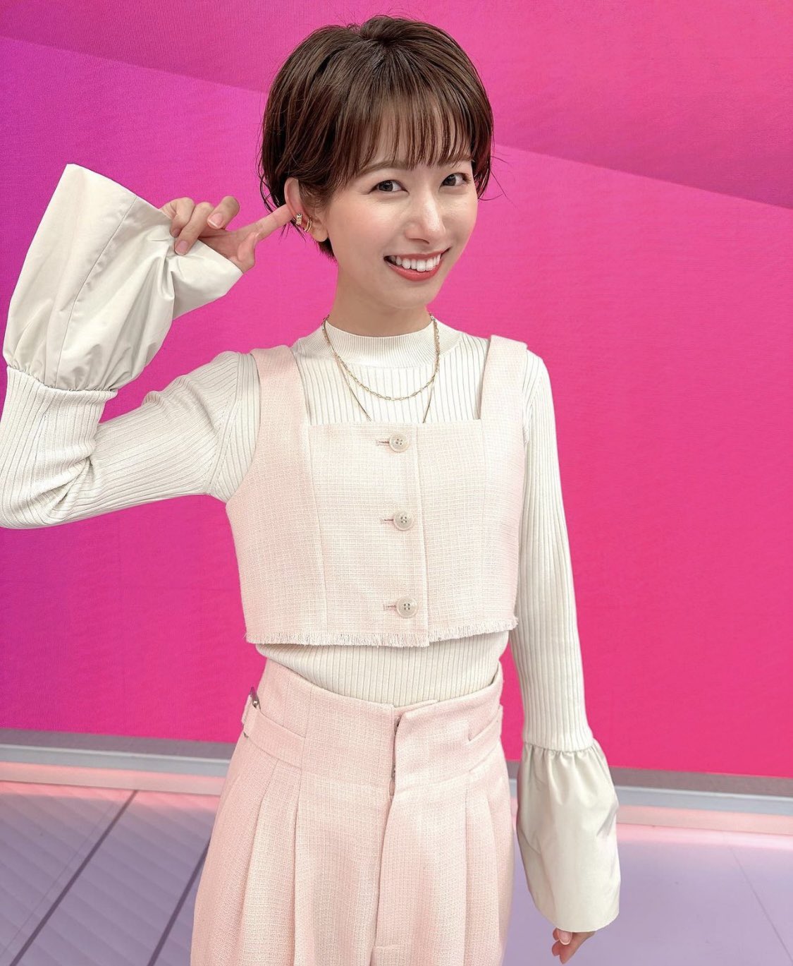 海老原優香　ミニプレート　フジテレビアナウンサー フジテレビ海老原優香アナウンサー公式インスタグラム