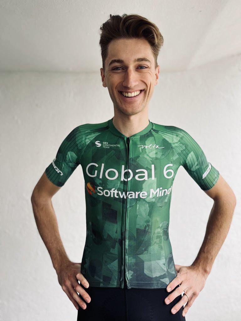 I’m ready to start the season with @global6cycling squad❗️

Thank you to all the people who made this 2023 cycling picture possible!

@global6cycling 
@lifeatsoftwaremind 
@sessionbrasil 
@voltacycling 
@trekbikes
