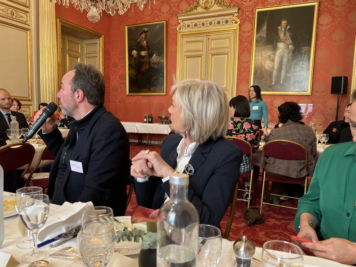 svetistepan's tweet photo. Merci à Jean Michel Bedel secrétaire général de ⁦@FrActiveFneapl⁩ d’avoir démontré l’importance et les bénéfices de l’activité physique et sportive adaptée, prévention et remède efficaces, à rendre accessible à toutes et tous, face à la sédentarité de 95% des Français https://t.co/tlc0d3RE08