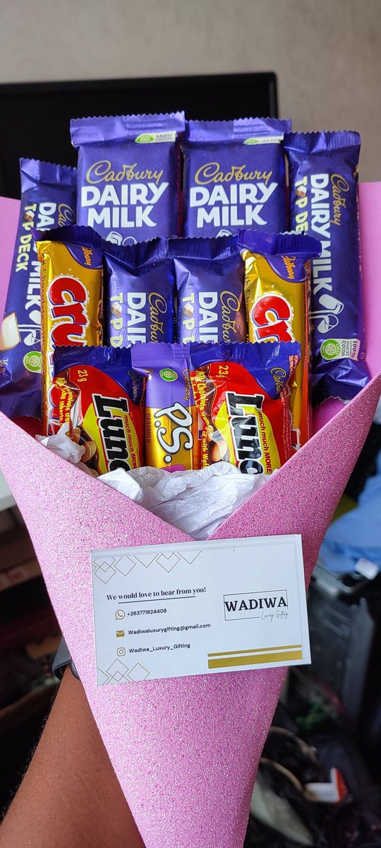 Tatae011's tweet photo. Chocolate bouquet just because 😍.... https://t.co/upbkxo76xV