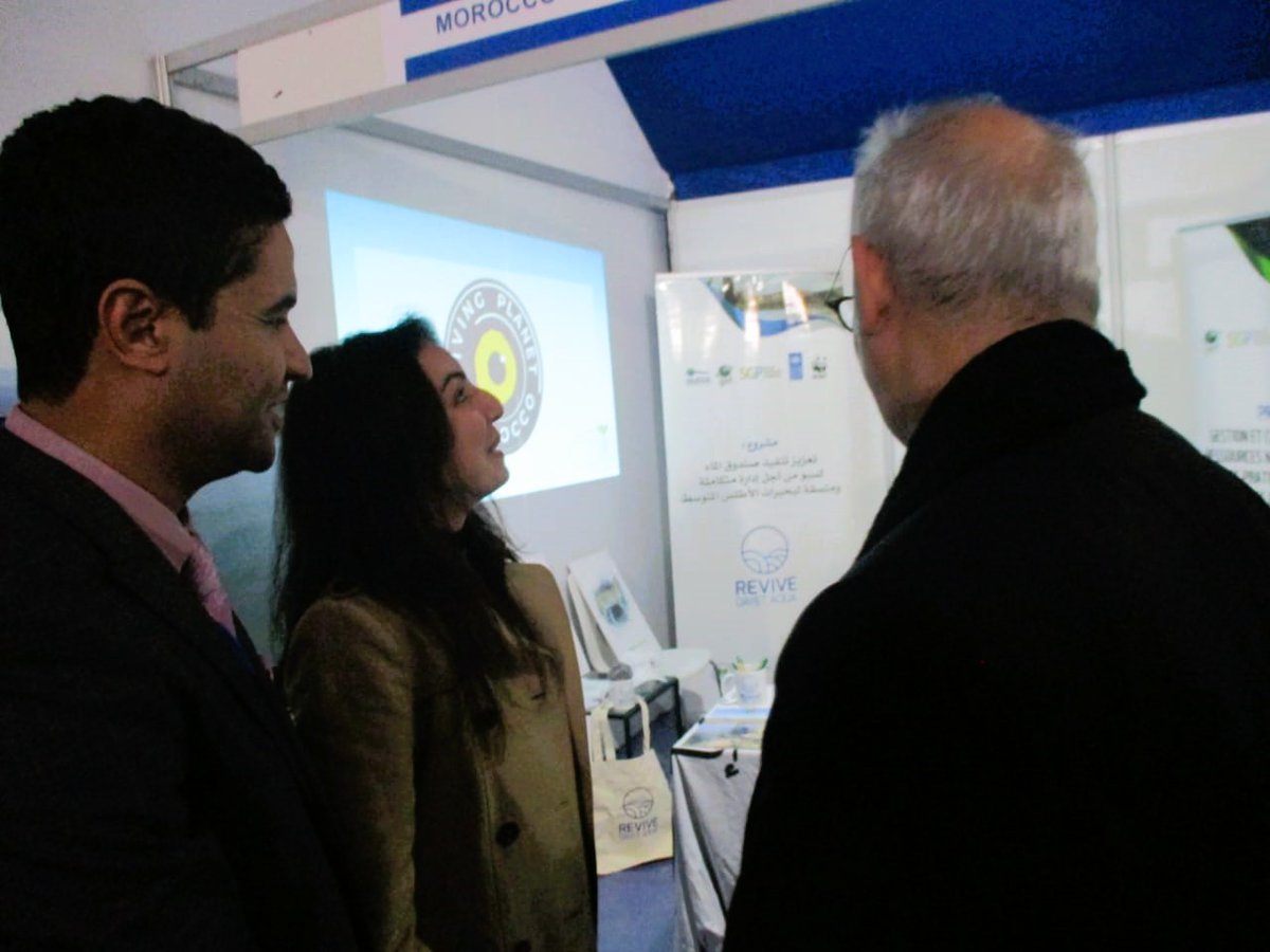 LPM_Morocco's tweet photo. Rencontre avec le Ministre de l'équipement et de l'eau, M. Nizar BARAKA, au Salon régional de l'eau organisé à El Hajeb par l'ABHS en coopération avec la Région Fès-Meknès. https://t.co/HNc6kueuWb