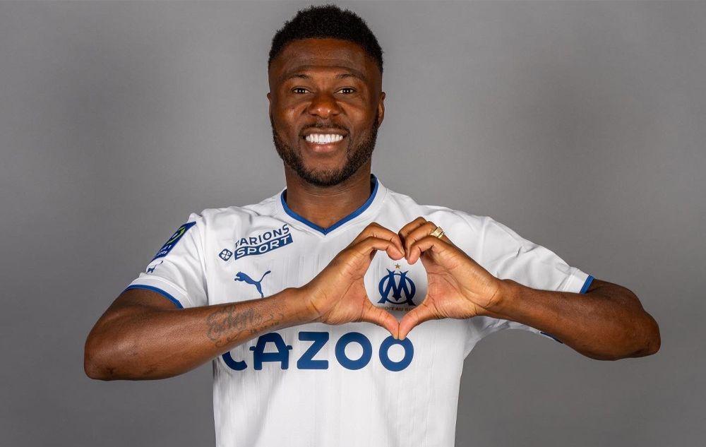 DROlT_AU_BUT's tweet photo. 🔵Soutien à Chancel Mbemba victime d'insultes racistes par un influenchieur Parisien.

Ici, on est antiraciste ou rien! https://t.co/6VYpIsJKL8