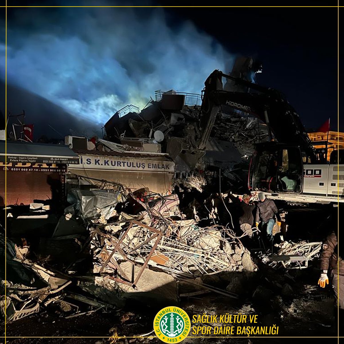iusksdb's tweet photo. İstanbul Üniversitesi Doğal Afet Arama Kurtarma Ekibimiz (İSÜDAK), Hatay İskenderun'da arama kurtarma çalışmalarına devam ediyor. https://t.co/XZlHBsicSF