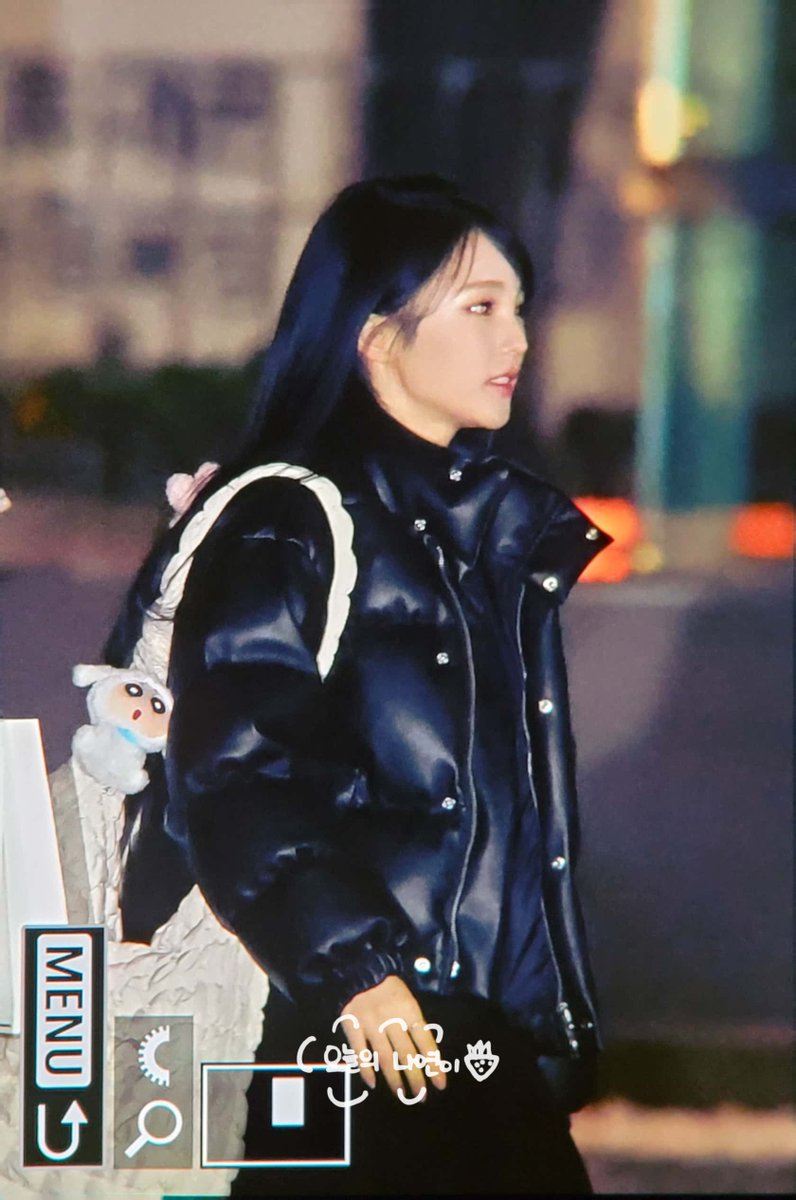 Na_Yeppo_'s tweet photo. 230209

#우아 #Wooah  
#나나 #Nana https://t.co/KeFErSg6W5