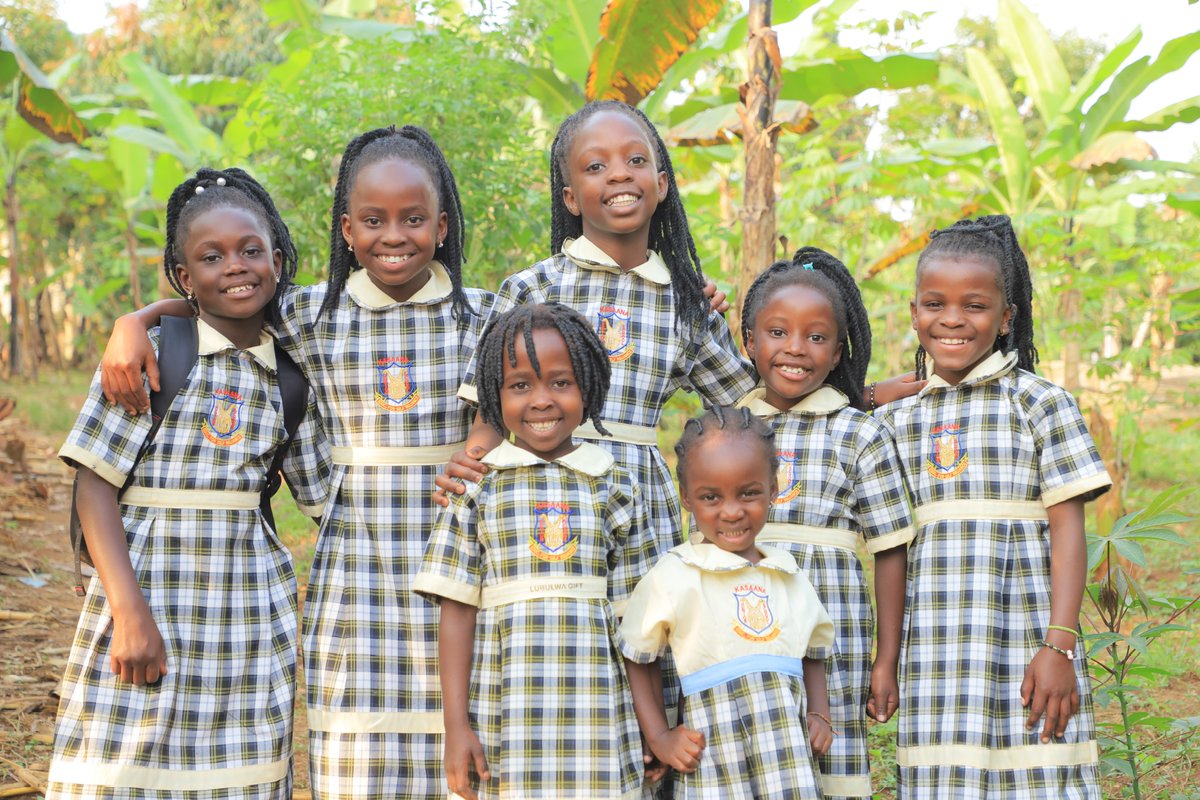 Looking good in a new school uniform🎒📚❤️ Thank you for making our dream of being in school/learning come true 🙏❤️ We want to thank everyone who is making this happen. We love you all and we're so grateful for your endless love & support 🤗 ❤️ masakakidsafricana.com