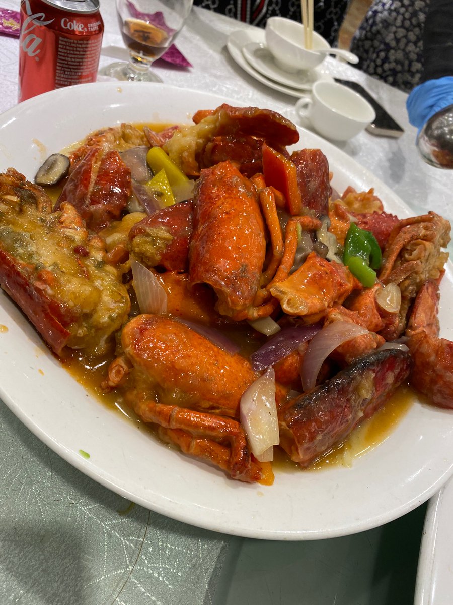 WMotivvvv's tweet photo. Lobster Chinese style #noodles #seafood #lobster #foodie #cooking https://t.co/YTorVkaWoZ