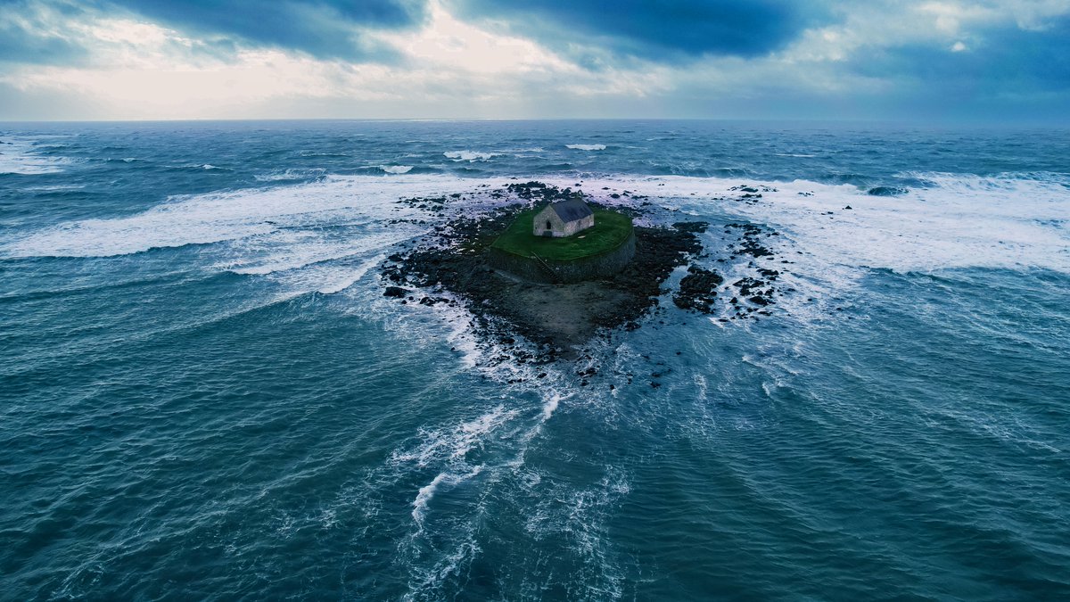 marksmcneill's tweet photo. church in the sea
live now
@niftygateway @NftSheikh
https://t.co/hnCuUjyfdD
#OasisOfArt #drone #nfts #nftphoto #niftydrop https://t.co/H1TwihScdM