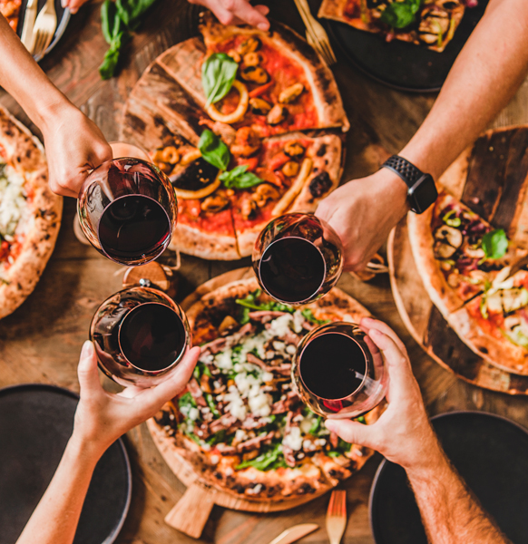 Heute ist der Tag der Pizza! 📆🍕😋

📍Wir Ihnen heute eine Reihe von Empfehlungen, damit Sie Ihre Lieblingspizza mit dem besten Wein begleiten und stilvoll den Tag der Pizza feiern können.

Wir wünschen einen schönen Tag der Pizza!

👉decantalo.com/de/de/blog/heu…

#pizzaDay #Pizza