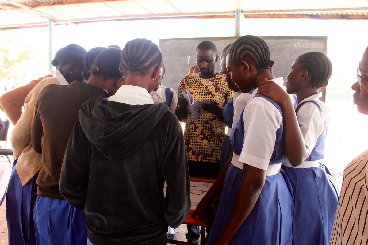 GirlsPrideGam's tweet image. How To Use The Funneh Board Game in Schools:
The Funneh board game can be used in schools as a tool for classroom teaching to promote social interaction, learning in bits, and teamwork among students on topics that are relevant to them.
#LearningThroughGaming
#CreatingSafeSpaces