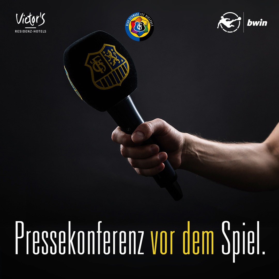 ersterfcs's tweet photo. 📹Die Pressekonferenz vor dem Spiel bei der U23 des @BVB 🔵⚫️👉
Rüdiger #Ziehl: Wir haben viel aufgearbeitet und müssen eine bessere Leistung abrufen.
Julius #Biada: Wir haben uns ehrlich und konstruktiv ausgetauscht. Jetzt müssen wir nach vorne schauen. #BVBFCS #Liga3 https://t.co/BShi8SJUWv
