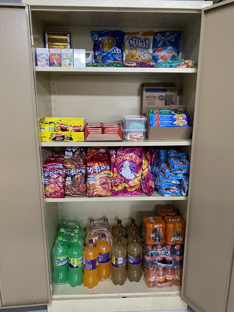 Legatum_UFS's tweet photo. TUCKSHOP OPEN! 🤲🏽🔥 https://t.co/0pB5Zy7sTi