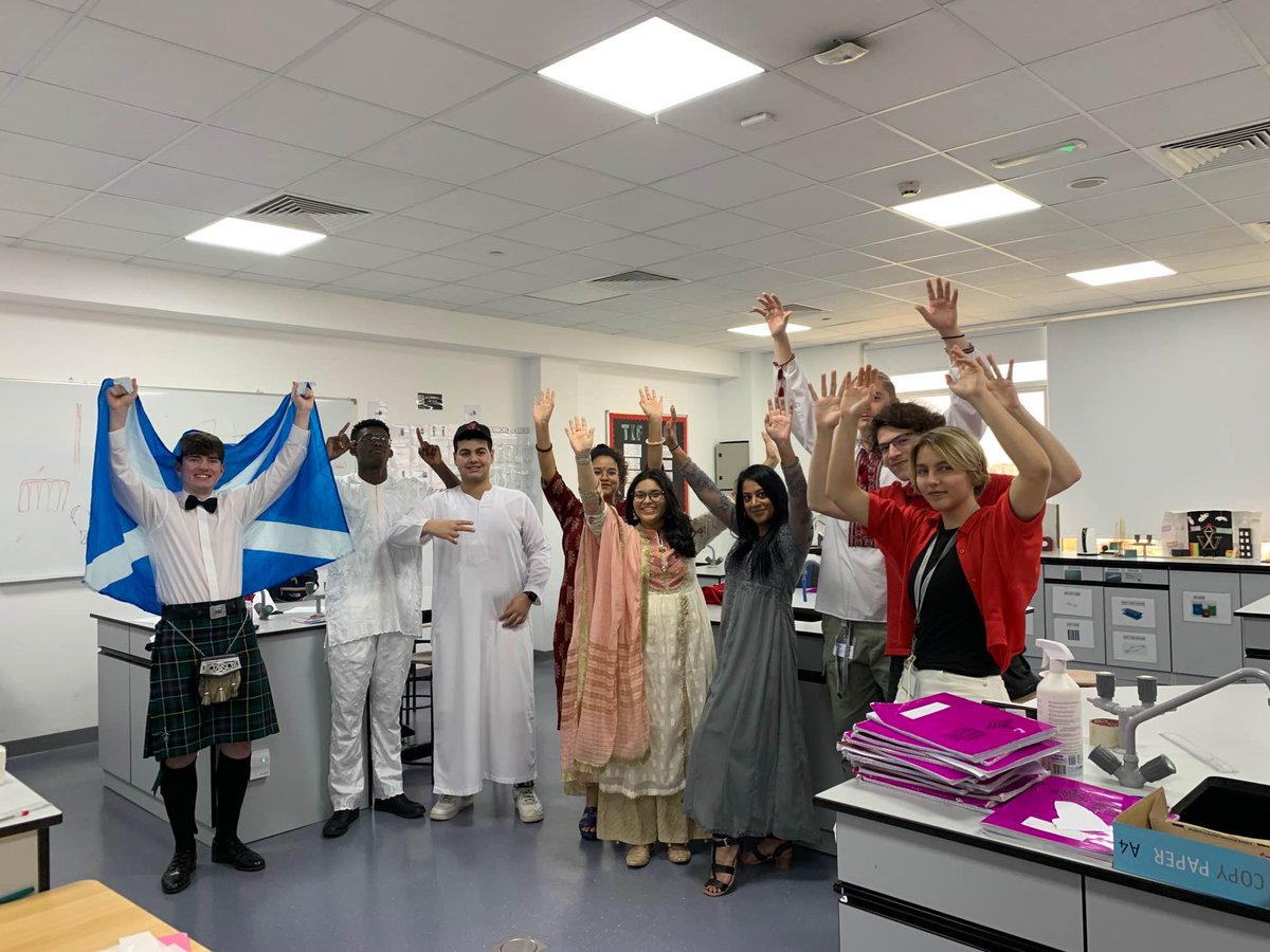 Our amazing Year 13 Physic’s class ⁦⁦<a href="/DubaiBritishJP/">DBS Jumeirah Park</a>⁩ celebrating International Day. ⁦<a href="/Taaleem/">Taaleem</a>⁩ #internationalday #beginsatDBSJP
