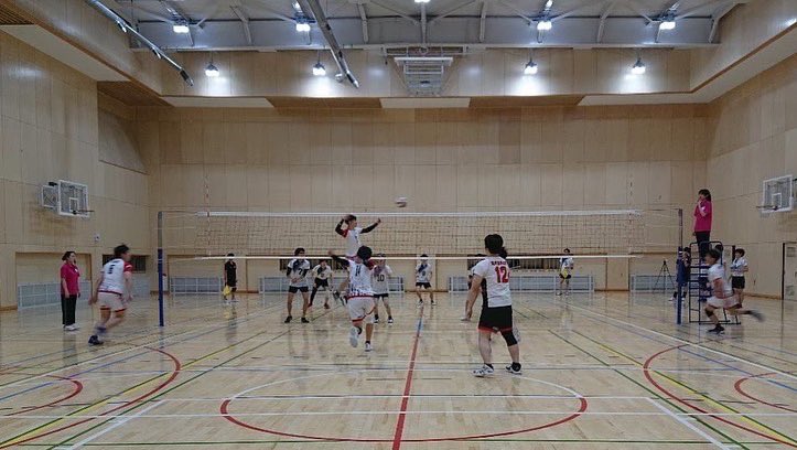 AMU__volleyball's tweet photo. 旭川医科大学総合型選抜・学校推薦型選抜に合格されたみなさん、おめでとうございます🎉
男子バレーボール部ではプレーヤー、マネージャー共に新入部員を募集しています！
経験者・未経験者に問わず、少しでもバレーボールに興味がある人は大歓迎です🏐

興味のある方はDMまで！🙌🏻
#春から旭医 https://t.co/wQ0QHuOwHl
