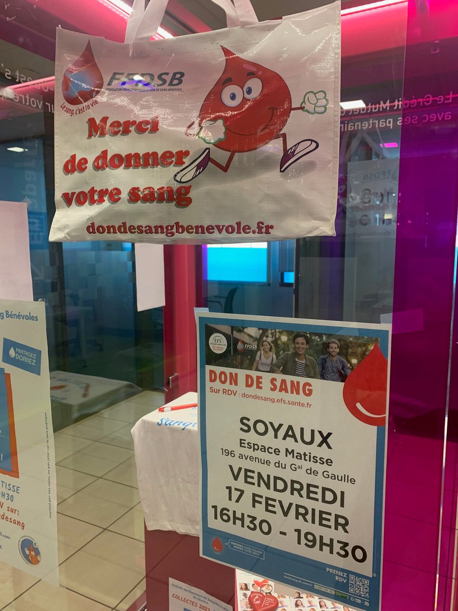 ccmsoyaux's tweet photo. La caisse de Soyaux soutient le Don du Sang et les bénévoles de l'Amicale des donneurs de sang de Soyaux #dondusang #cmso #creditmutuelsudouest #soyaux 🩸🩸🩸🩸 https://t.co/2yRfjJktgT