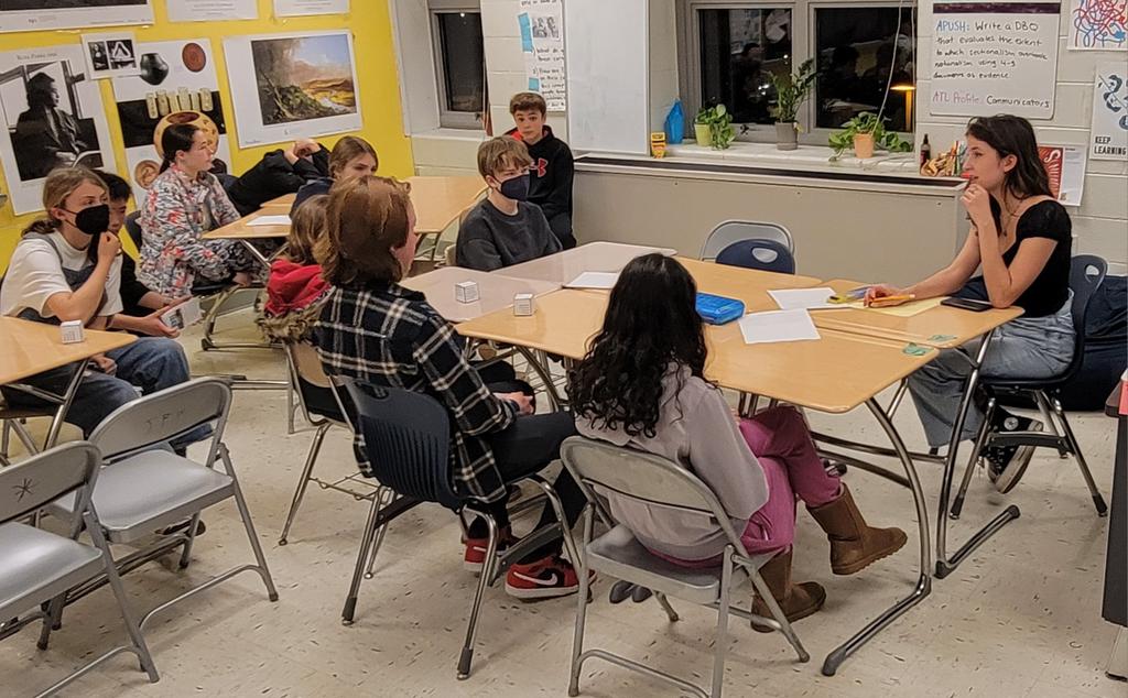 LTI students facilitating student conversation during LTI &amp; Regional IB Invited Student Night