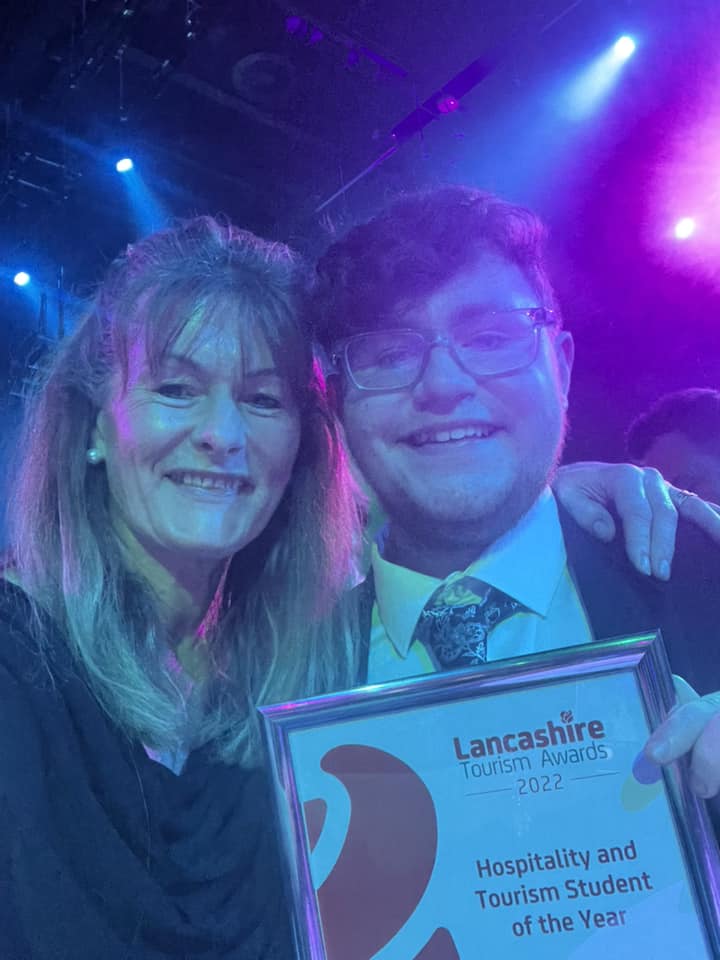 RunshawCollege's tweet photo. This week, @MarketingLancs Lancashire Tourism Awards were held at the new Blackpool Conference and Exhibition Centre in which two of our students were nominated for the Hospitality and Tourism Student of the Year award!

Read more: 
https://t.co/OPQURbu6j1
@tourismrunshaw #LTA22 https://t.co/nhdHAkjxT2