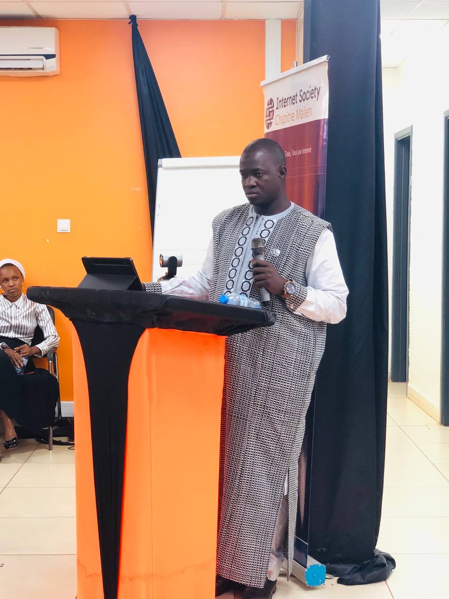GagnyTraoree's tweet photo. Partages d'informations  sur la souveraineté numérique en cours...
@AFRINIC @ISOC_Africa @Bekaye223 @fantabarra58 @Drissamariko01 @Nimaga5NimagaF
 @ISOC_Community @Sidibe_Ousmi @assidibe223 @bane_alpha https://t.co/eSbKDAalbI