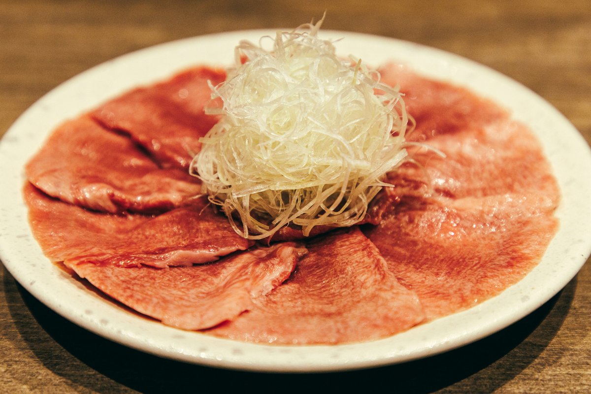 #炭火焼肉ホルモンうしごろ の2号店が銀座に3/10(金)グランドオープン！

世界最高峰の「神戸牛」を筆頭に「佐賀牛」など上質な雌の銘柄牛ホルモンを、丁寧な下ごしらえで素材の味を最大限に引き出し、お値打ち価格で提供します！

乞うご期待！

prtimes.jp/main/html/rd/p…