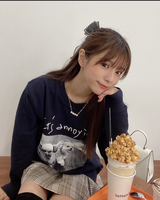 夏本あさみ