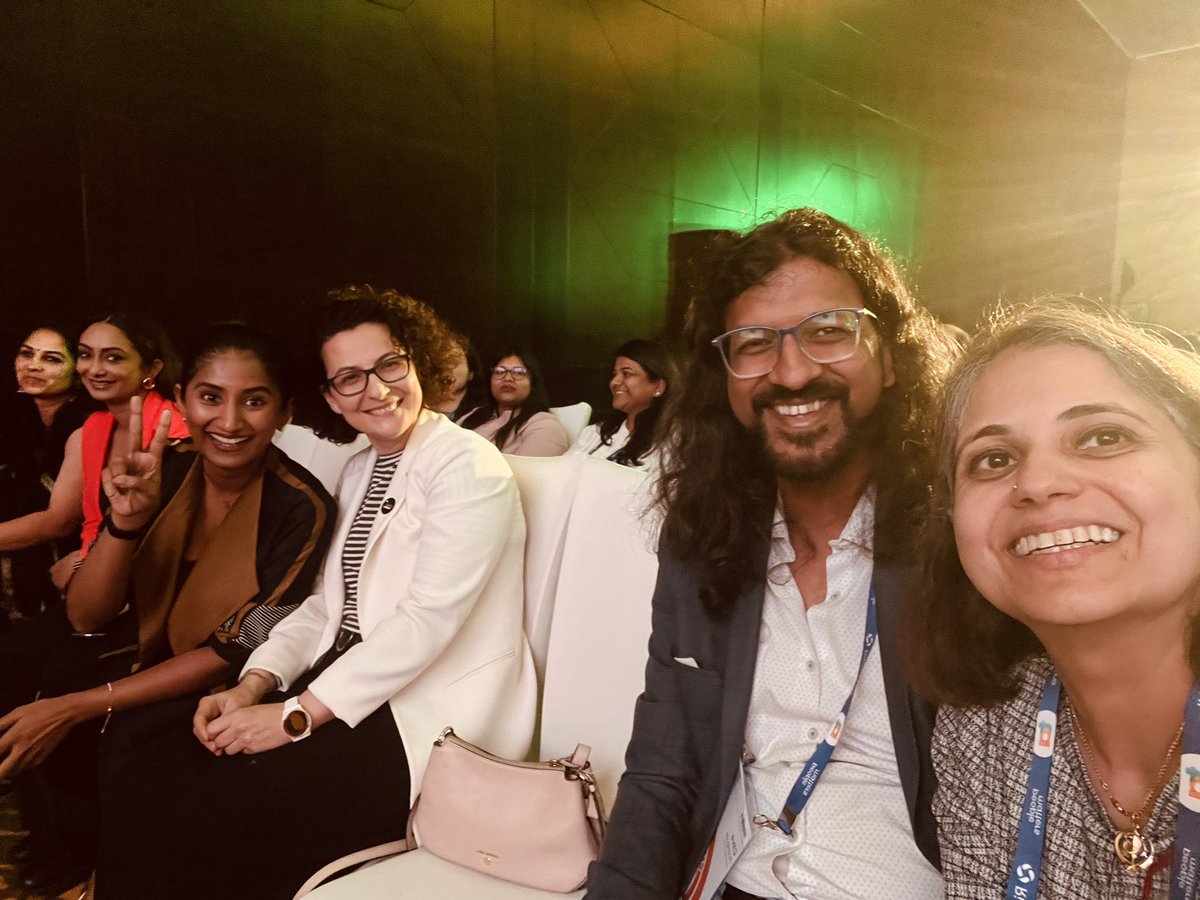mitcchduddani's tweet photo. With @AiyyoShraddha @Ester_Matters @PeopleMatters2 #PMTAC @CliveNRodrigues https://t.co/6Ya0rNMQtQ