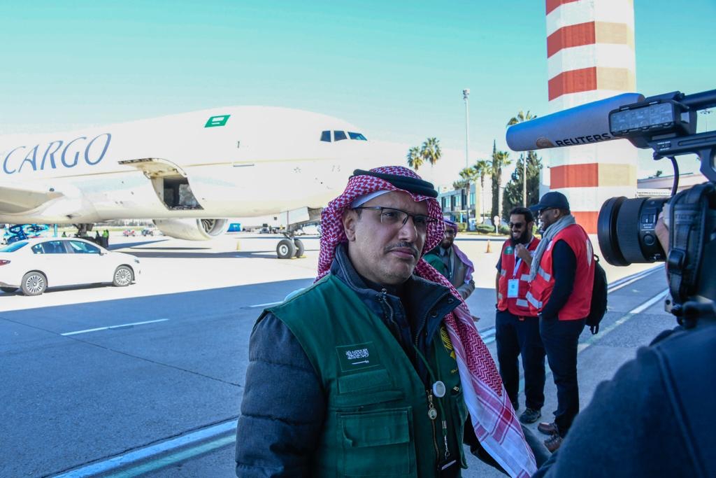 KSRelief's tweet photo. وصول الطائرة الإغاثية الثانية ضمن الجسر الجوي الإغاثي السعودي تحمل 98 طنًا من المواد الإغاثية لمساعدة متضرري الزلزال في #سوريا و #تركيا https://t.co/DheuEqvxdT