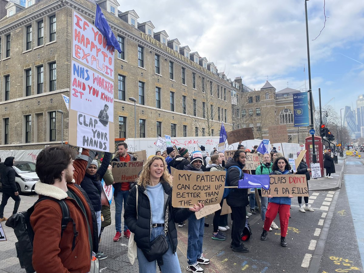 Supporting my amazing colleagues outside @RoyalLondonHosp  doing us all proud!!! #CSP4FairPay