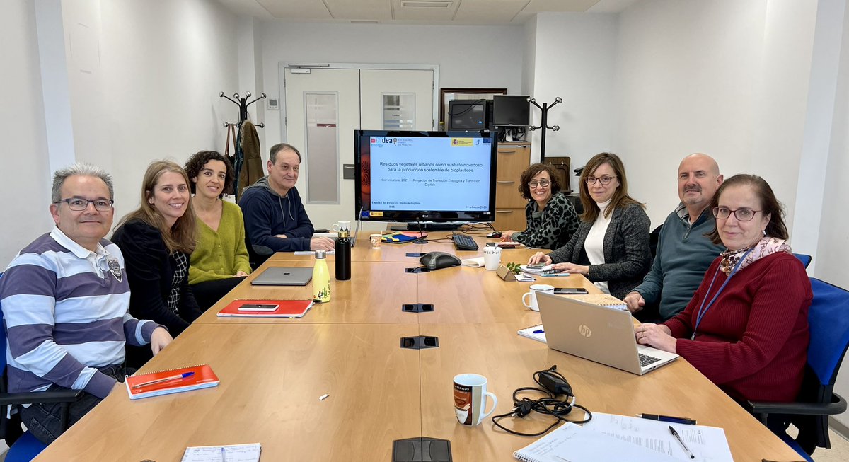 BIOCAR_CIEMAT's tweet photo. Esta mañana ha tenido lugar en @CIEMAT_OPI la primera reunión del Proyecto RESOPLA (financiado por la @AgEInves con fondos #NextGenerationEU), en la que han participado el equipo de investigacion de @BIOCAR_CIEMAT y @Biotech_ImdeaE #bioeconomia #bioplasticos #ValorizacionResiduos https://t.co/oH1JynQdVr