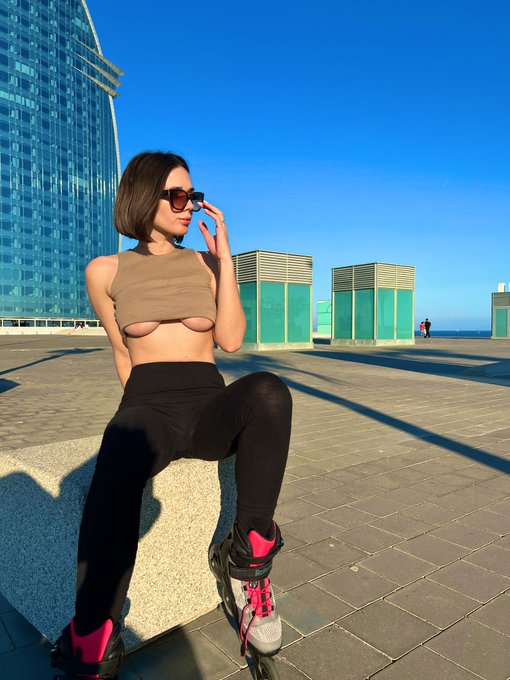 You like rollers ? 🤩 https://t.co/rAdfs33dcO<a href="/tag/blacktapeprodject"class="tags"><span>#blacktapeprodject</span></a>