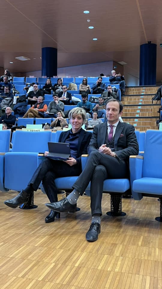 barbara_zilli's tweet photo. "IL MESTIERE DI CRESCERE": al via la nuova Programmazione Europea 2021-2027. 
Oltre 3 miliardi e 400 milioni 💶 per la crescita della nostra comunità regionale 💙💛 Massimiliano Fedriga
#prfesr 
#fondi 
#territorio 
#giuntafedriga
#investimenti 
#imprese 
#crescita 
#risorse https://t.co/UVHYC2C0wX