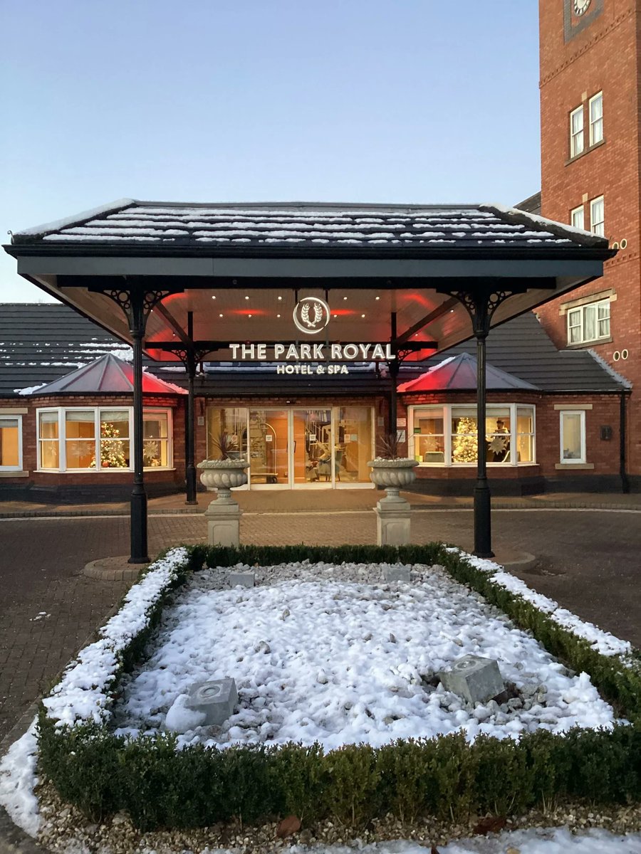 XmoStrata's tweet image. Our #ThursdayThanks go to the fantastic Q Hotels team at their Warrington hotel for their excellent support whilst we rebranded their hotel and leisure facility. 
#'hotels #signs #hotelsigns #branding #rebranding