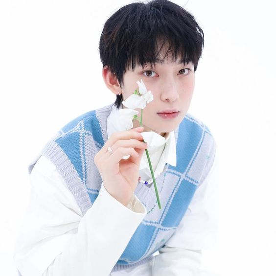 delicatesunoo's tweet photo. 𝘥𝘦𝘴𝘪𝘳𝘦, 𝘭𝘰𝘷𝘦, 𝘢𝘯𝘥 𝘪𝘯𝘴𝘱𝘪𝘳𝘢𝘵𝘪𝘰𝘯

˚ ༘ #delicatemails ♡ ⋆｡˚ https://t.co/6pTXxezdVp