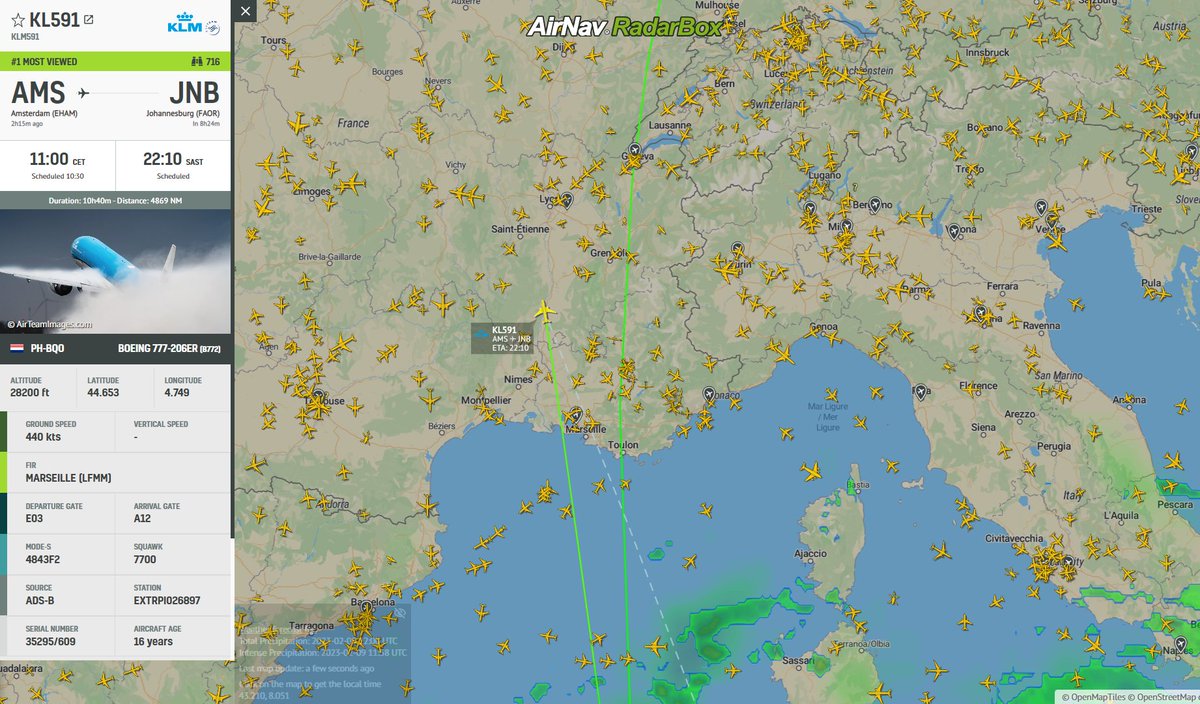 AirNavRadar's tweet photo. KLM flight #KL591 from Amsterdam to Johannesburg is declaring an emergency via squawk 7700: https://t.co/ppSaraYu5Y ✈️
#KLM #FlightEmergency #Squawk7700 https://t.co/xJyDjiywCT