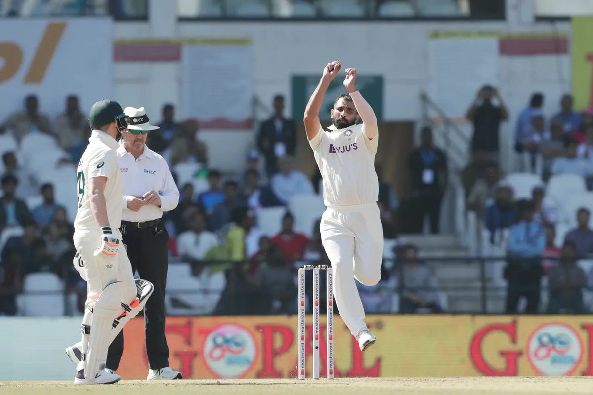 MdShami11's tweet photo. A fine start to the Border-Gavaskar Trophy. There is no better feeling than bowling with the shiny red ball and helping my team. Long way to go! Thank you for you support. #mdshami11 #mdshami #india #cricket #teamindia https://t.co/28GxdcDT03