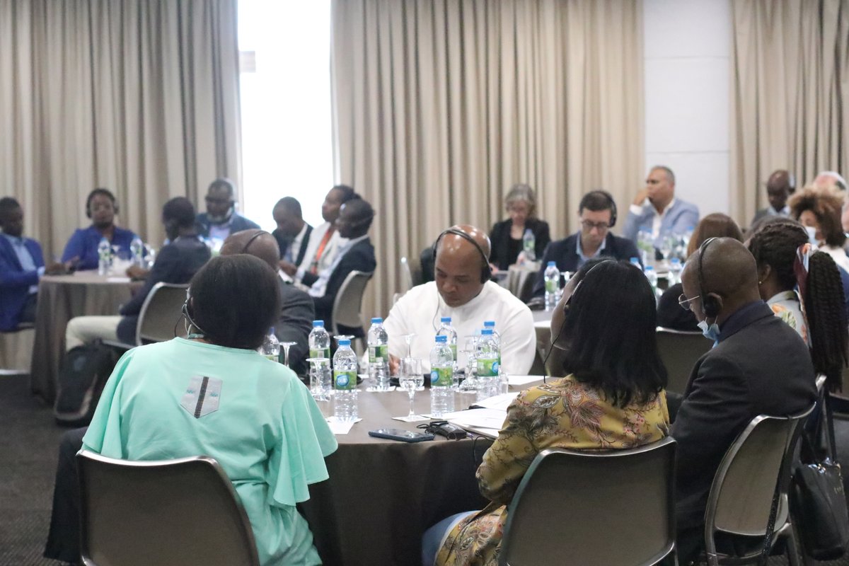 UNICEFAngola's tweet photo. Happening now: Angolan #child and #youth on top priority.
Discussing #SituationAnalysis of children and adolescents with Govt, CSOs and experts. Inspiring discussions providing crucial insights and recommendations.
#ForEveryChildhope https://t.co/FEpM5Afk7V