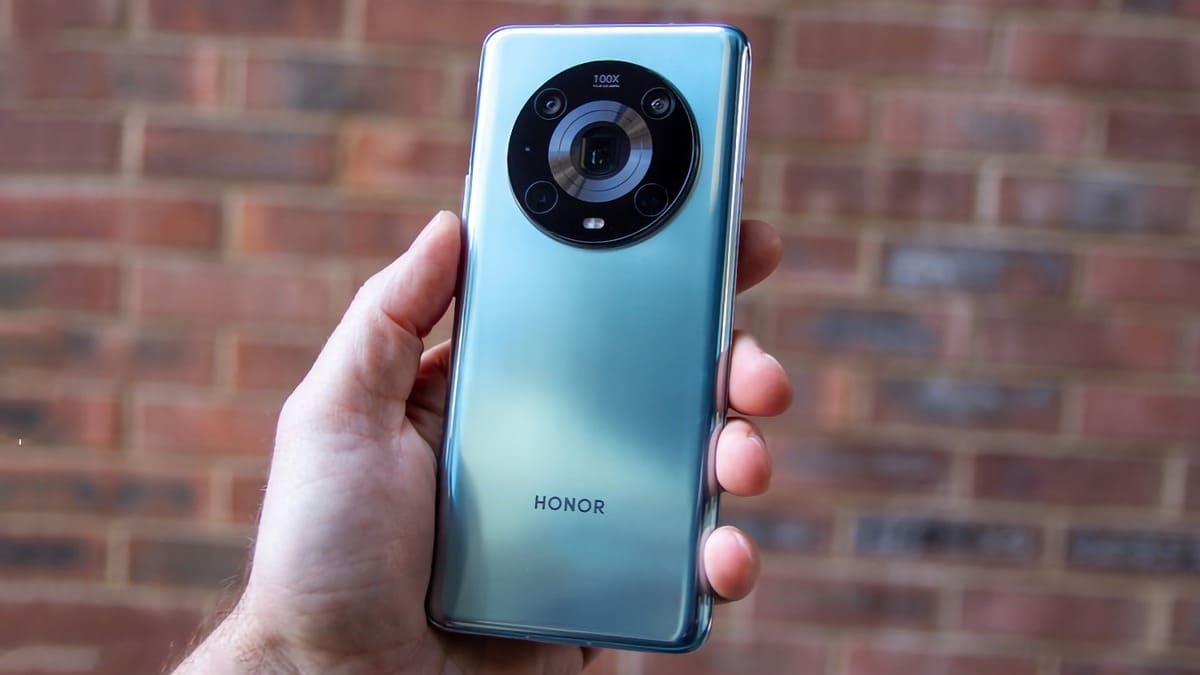 CeotechI's tweet photo. HONOR Magic 5 Pro avrà la ricarica rapida limitata a 66W
#66W #Cameraphone #Flagship #Honor #HonorMagic5Pro #HonorMagic5Ultimate #HonorMobile #Magic5Pro #Magic5Ultimate #MobileNews #Notizie #Rumors #Smartphone #TechNews #Tecnologia #Telefonia #TopDiGamma

https://t.co/jDO45a2LBl https://t.co/D825qngAD2