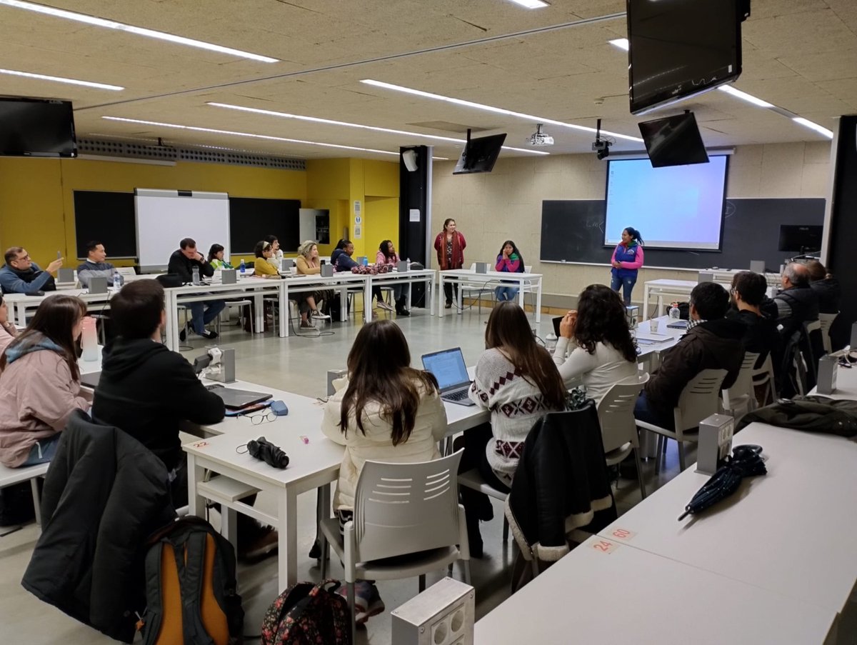 Almáciga (@almacigaongd) on Twitter photo 🔉 Por la tarde estuvimos en el Máster de Derechos Humanos, Interculturalidad y Desarrollo de la Universidad <a href="/pablodeolavide/">Pablo de Olavide</a> para hablar de la protección del territorio que realiza la guardia indígena.
#DDHH #DDHHIndígenas #SeguridadComunitaria #PuebloNasa #CampañaProyectoNasa 🔉 Por la tarde estuvimos en el Máster de Derechos Humanos, Interculturalidad y Desarrollo de la Universidad <a href="/pablodeolavide/">Pablo de Olavide</a> para hablar de la protección del territorio que realiza la guardia indígena.
#DDHH #DDHHIndígenas #SeguridadComunitaria #PuebloNasa #CampañaProyectoNasa