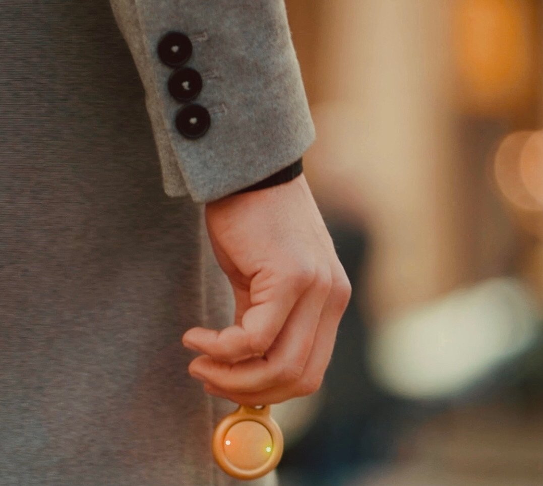 Gadget_88_'s tweet image. Our gadget determines the compatibility between people by reading their vibrations.

Do you know that every person has their own vibrations? Vibrations are unique, just like a fingerprint.

#gadget88 #innovativegadget #technology #gadget