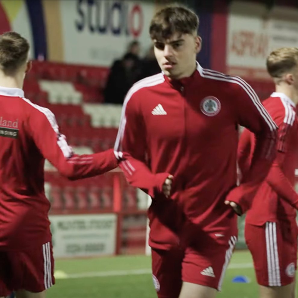 Bepro_EN's tweet photo. Remember this young man? 🤔

He is Connor O’Brien, @ASFCofficial's U18 captain that we saw in the Bepro x ASFC Academy video.

This week he made his 1st team debut! 

See him speak about his ambitions last year👉
https://t.co/7hEwvS8M8S

Congrats, Connor! 🙌

#asfc #efl #football https://t.co/P8OOHMcfxk