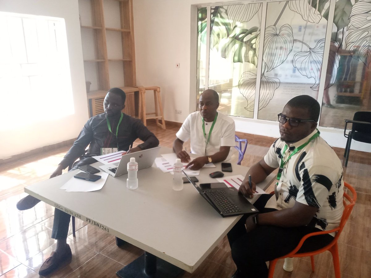 bai_hub's tweet photo. An inside look at the #AgroHack Challenge!!!

The events of the day are building up to the final moment when the winners will be announced.

Follow the events through theĺ livestream link 👉 https://t.co/qh1Wt6491J

#BAIHUB #agribusiness #innovation https://t.co/dEY9hltKsr